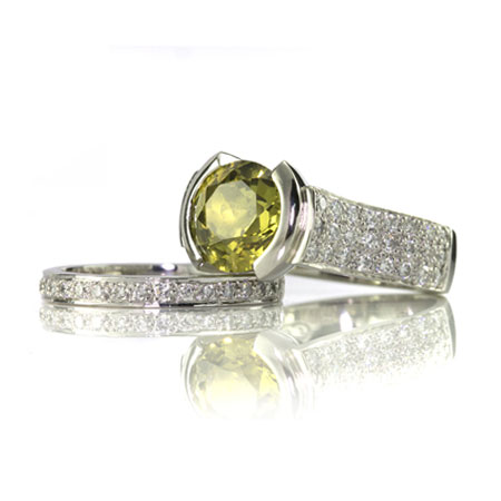 Yellow-queensland-sapphire-engagement-ring-bentley-de-lisle
