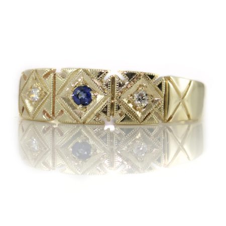 Sapphire-diamond-antique-style-ring