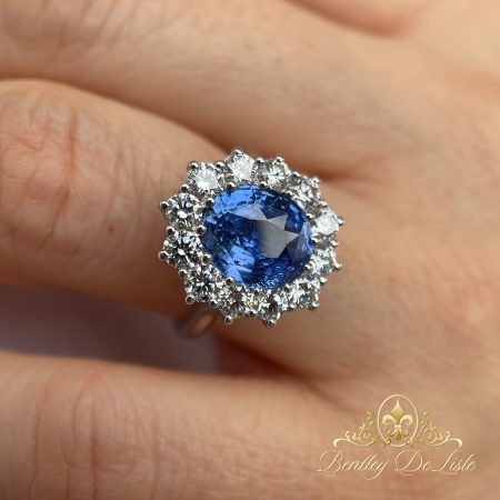 Cornflower-Blue-Sapphire-flower-Cluster-Ring-bentley-de-lisle (1)