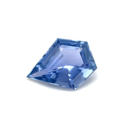 1.58ct-pentagon-blue-sapphire-bentley-de-lisle