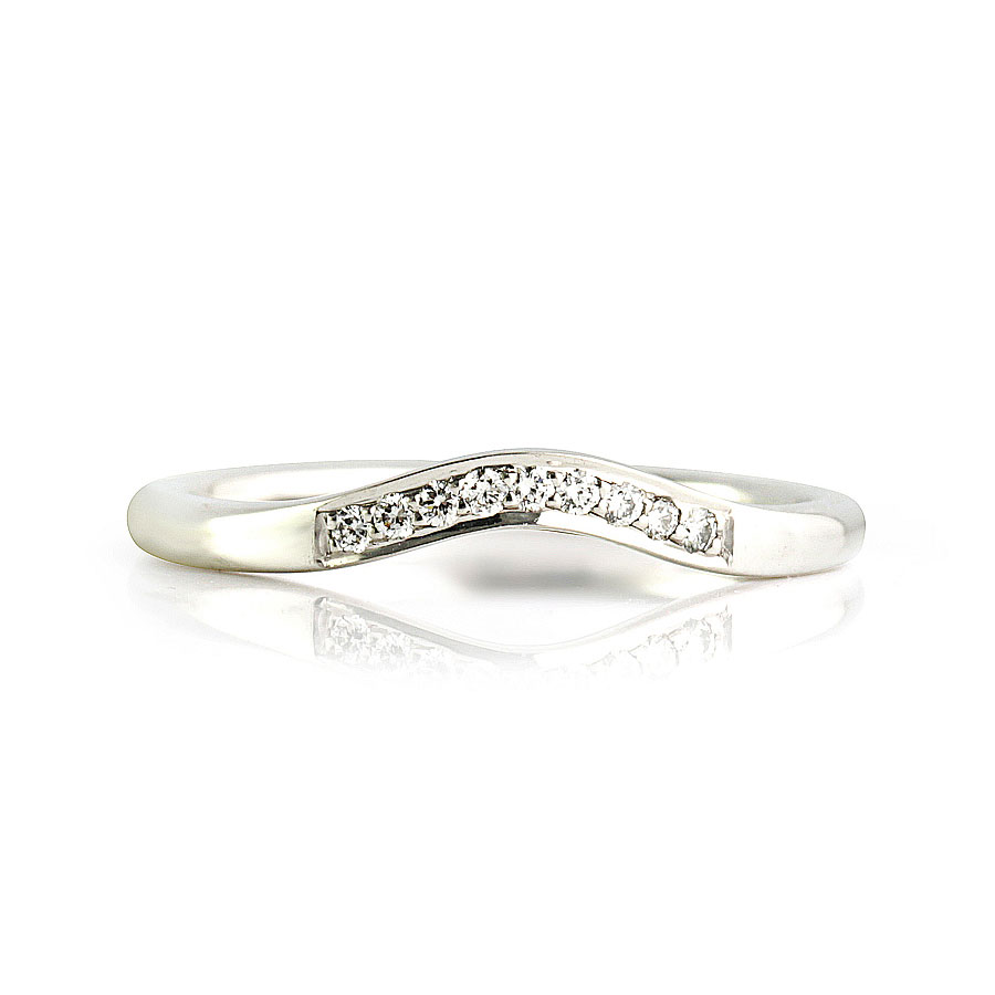white-gold-diamond-curved-wedding-ring-bentley-de-lisle
