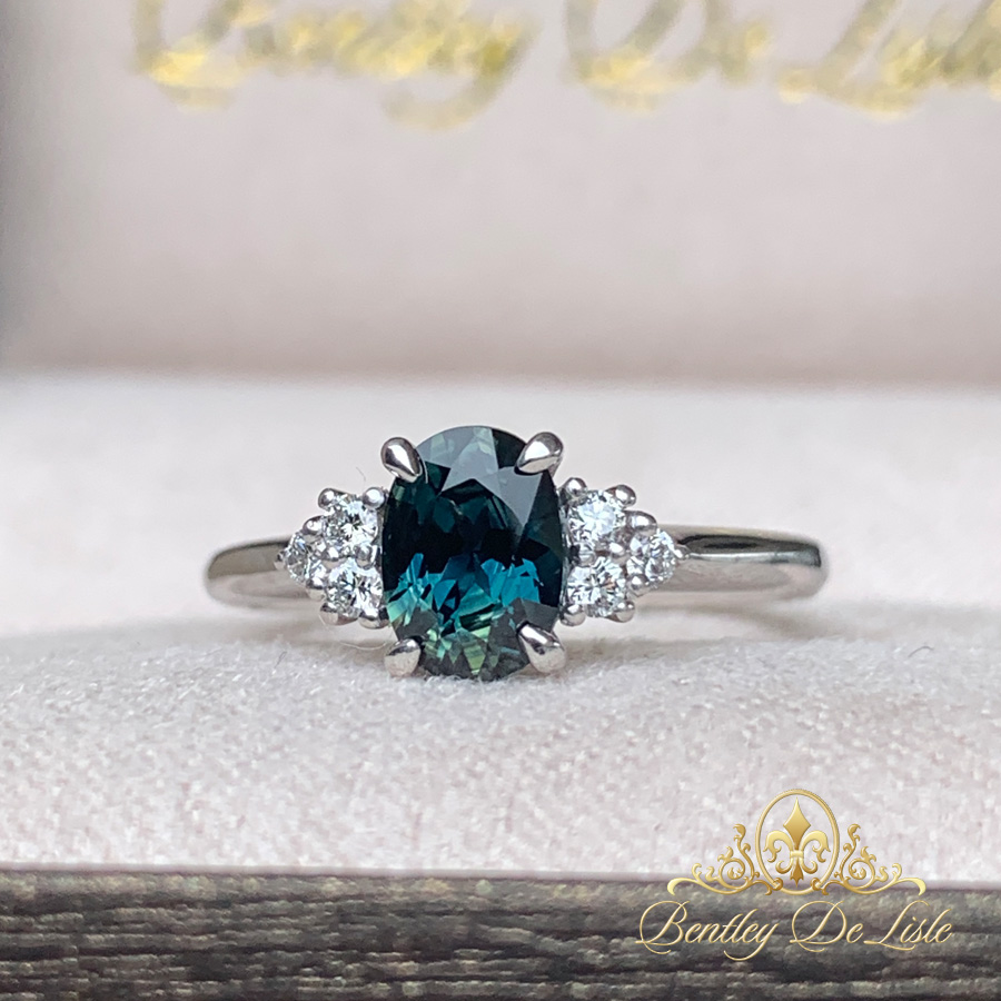 Teal-Australian-Sapphire-Argyle-Diamond-Ring- 089ct-bentley-de-lisle