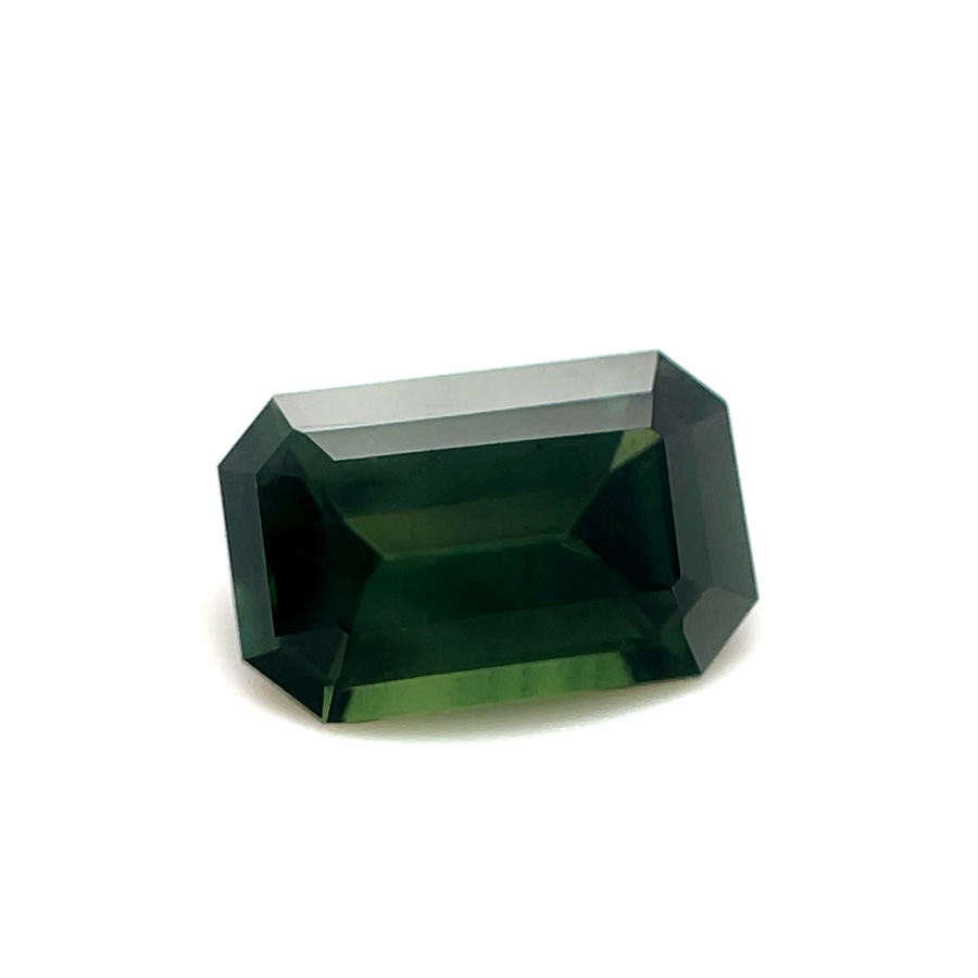 2.02ct-rich-green-australian-emerald-cut-sapphire-bentley-de-lisle