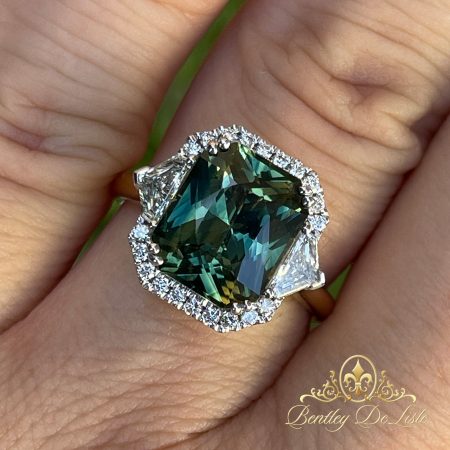 Mermaid Teal Sapphire Diamond Ring
